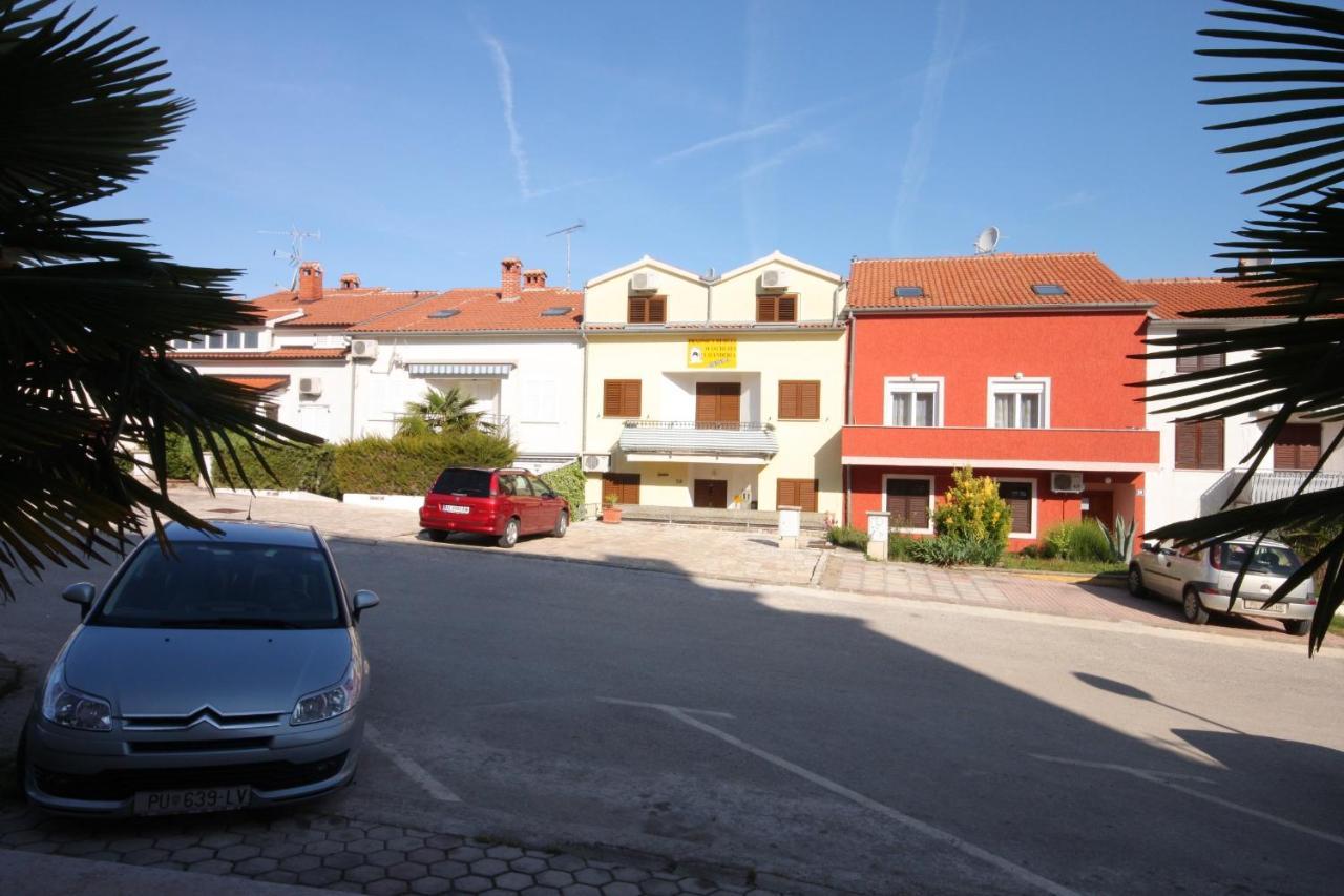 Apartments And Rooms With Wifi Vrsar, Porec - 3007 외부 사진